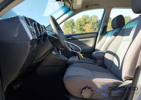 2003 Toyota Corolla Matrix Base from USA, damaged, VIN 2T1LR32E43C129611